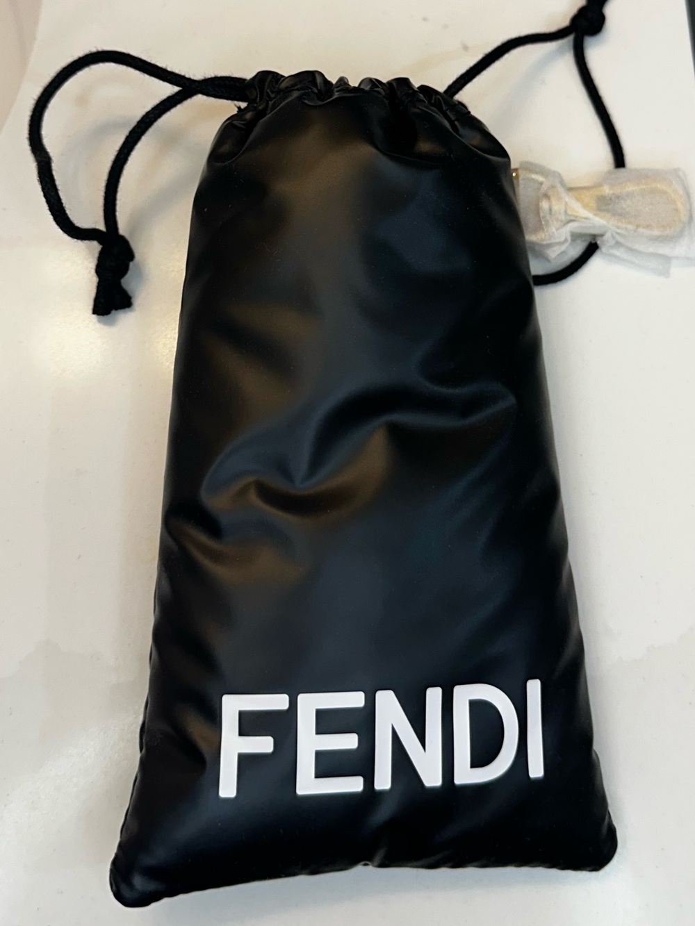 NEW Authentic Fendi Roma Sunglasses Eyeglasses Black Soft Case Pouch and Cloth
